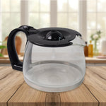 Drip coffee maker brewing aromatic coffee with 800W power