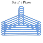 Detailed view of the hook on a plastic clothes hanger, designed for stability.