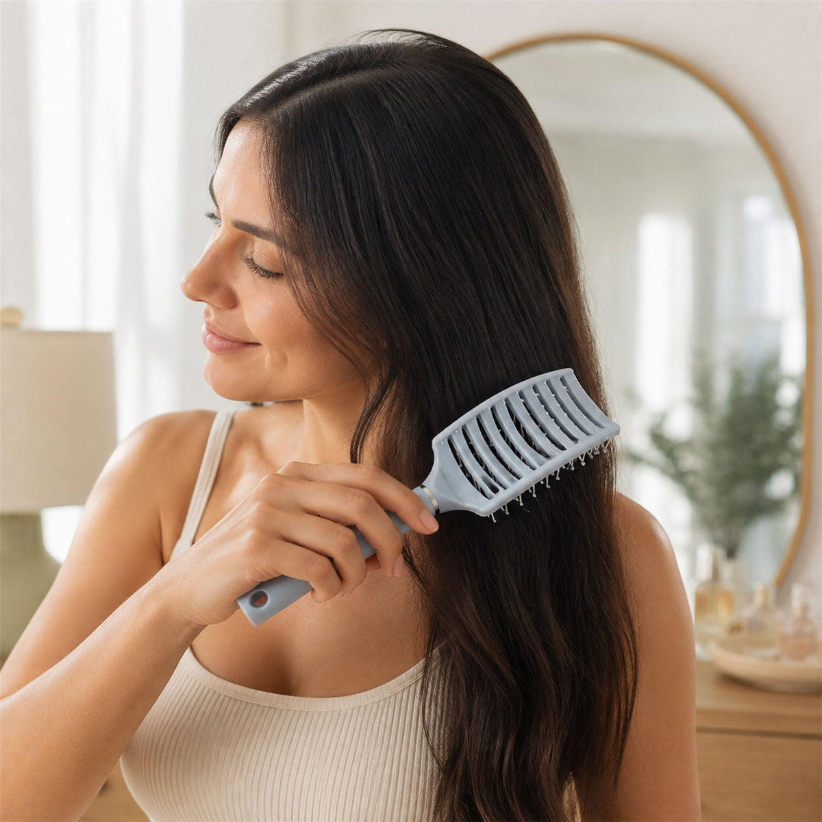 Curved hair brush white bg