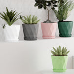 Decorative diamond pattern plastic flower pot ideal for home décor