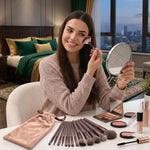 Makeup brush set pouch use