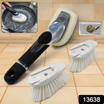 Ergonomic handle of the soap dispensing dish brush demonstrating easy soap release.